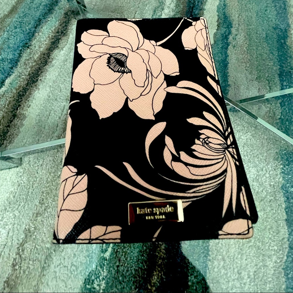Kate Spade Bi-fold Wallet